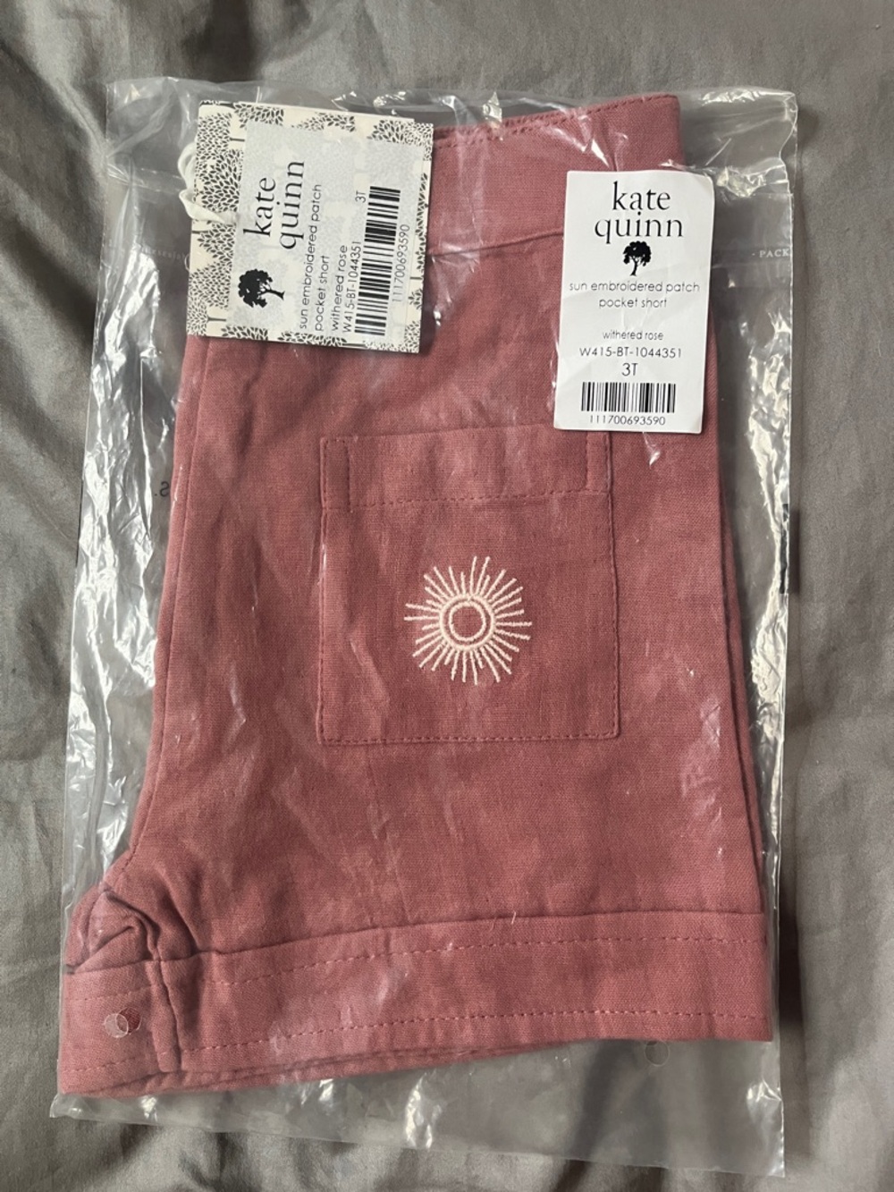 NWT 3T Kate Quinn embroidered patch pocket shorts in withered rose